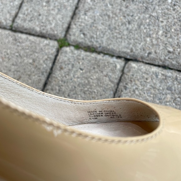 Michael Kors Nude Tan Heels - Picture 9 of 10